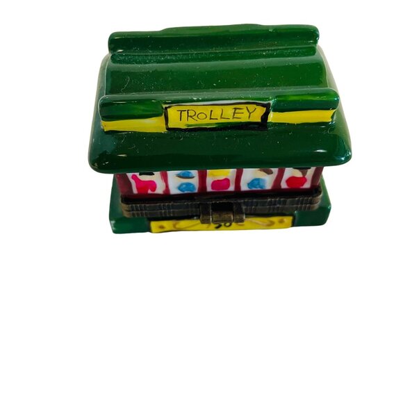 Vintage Ceramic Trolley Trinket Box 2" x 1/2" Comes with Mini BellInside - Picture 3 of 7